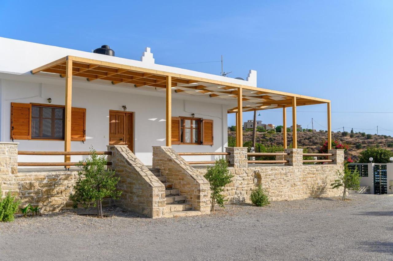 Villas Alexandros Kalamaki  Exterior photo