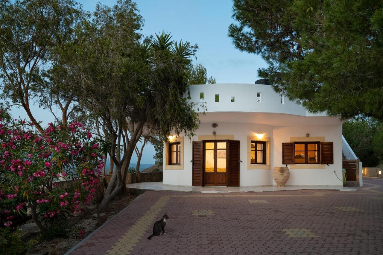 Villas Alexandros Kalamaki  Exterior photo