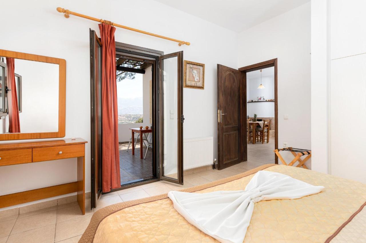 Villas Alexandros Kalamaki  Exterior photo