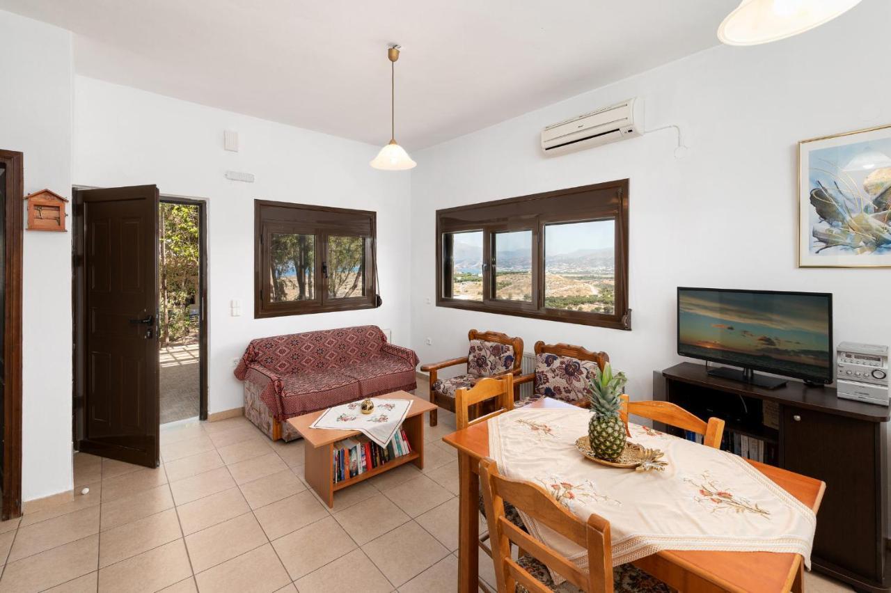 Villas Alexandros Kalamaki  Exterior photo